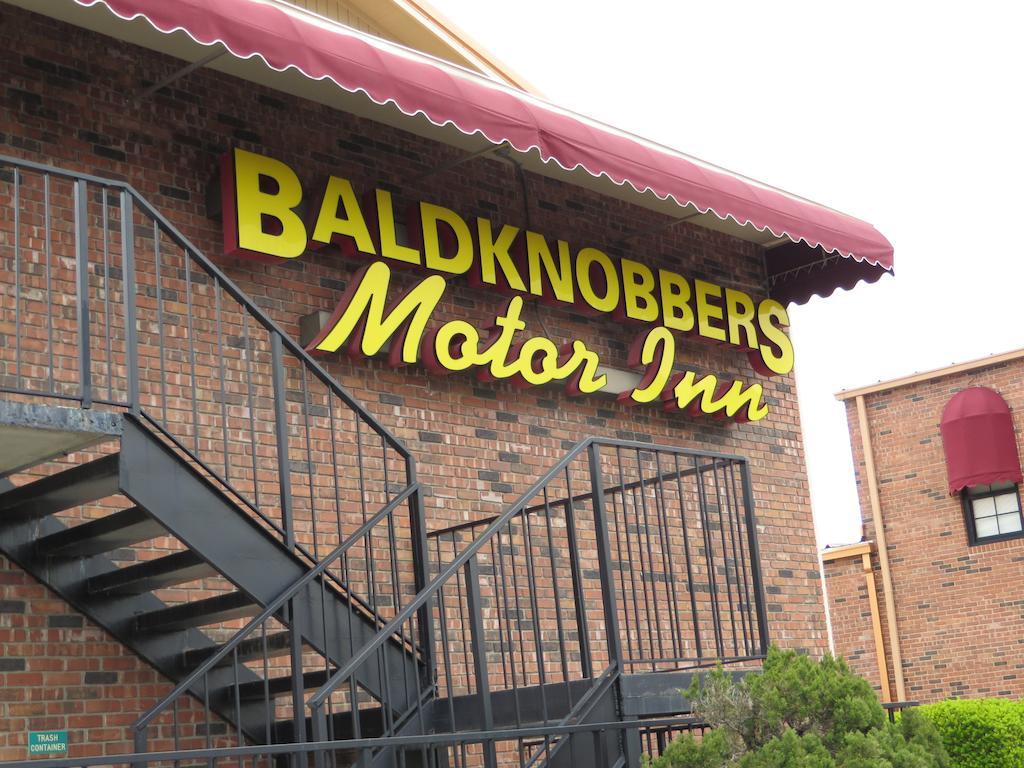 בראנסון Baldknobbers Motor Inn מראה חיצוני תמונה
