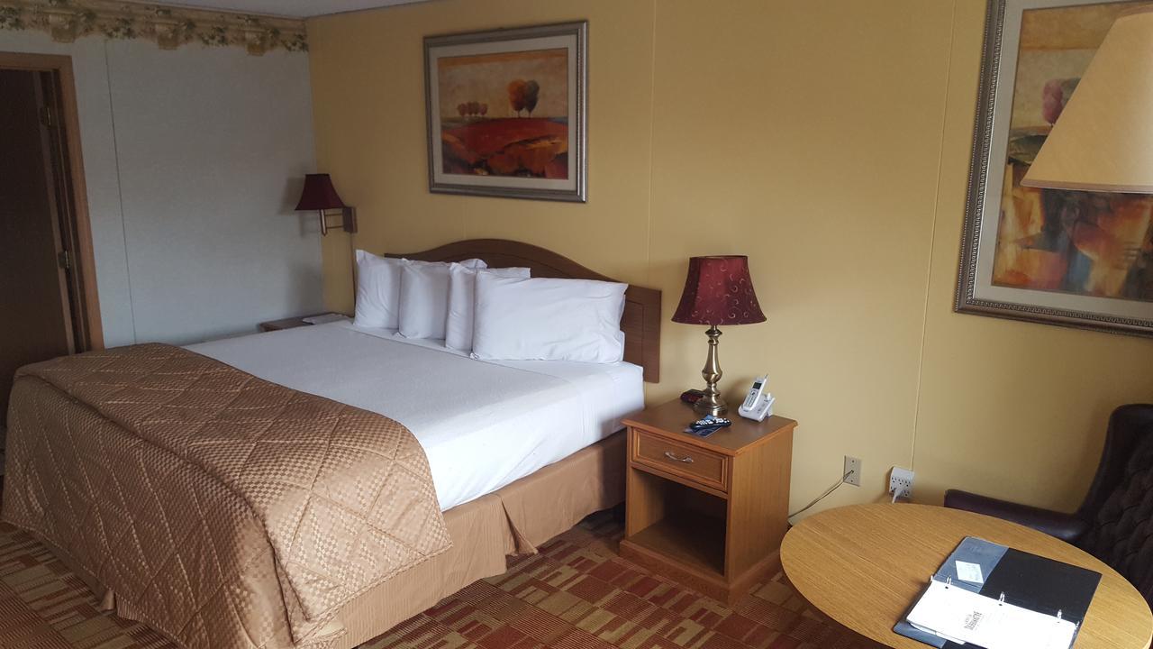 בראנסון Baldknobbers Motor Inn מראה חיצוני תמונה