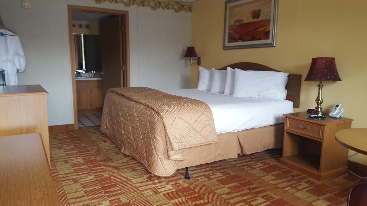 בראנסון Baldknobbers Motor Inn מראה חיצוני תמונה